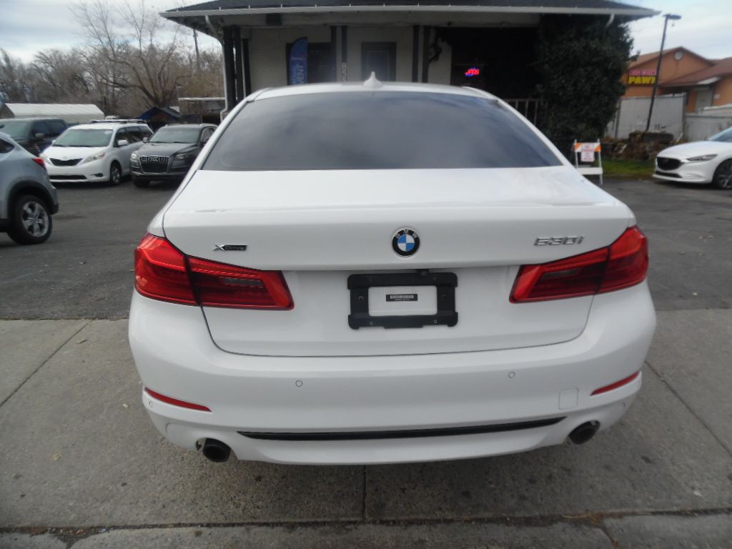 2018 BMW 5 Series Image 6