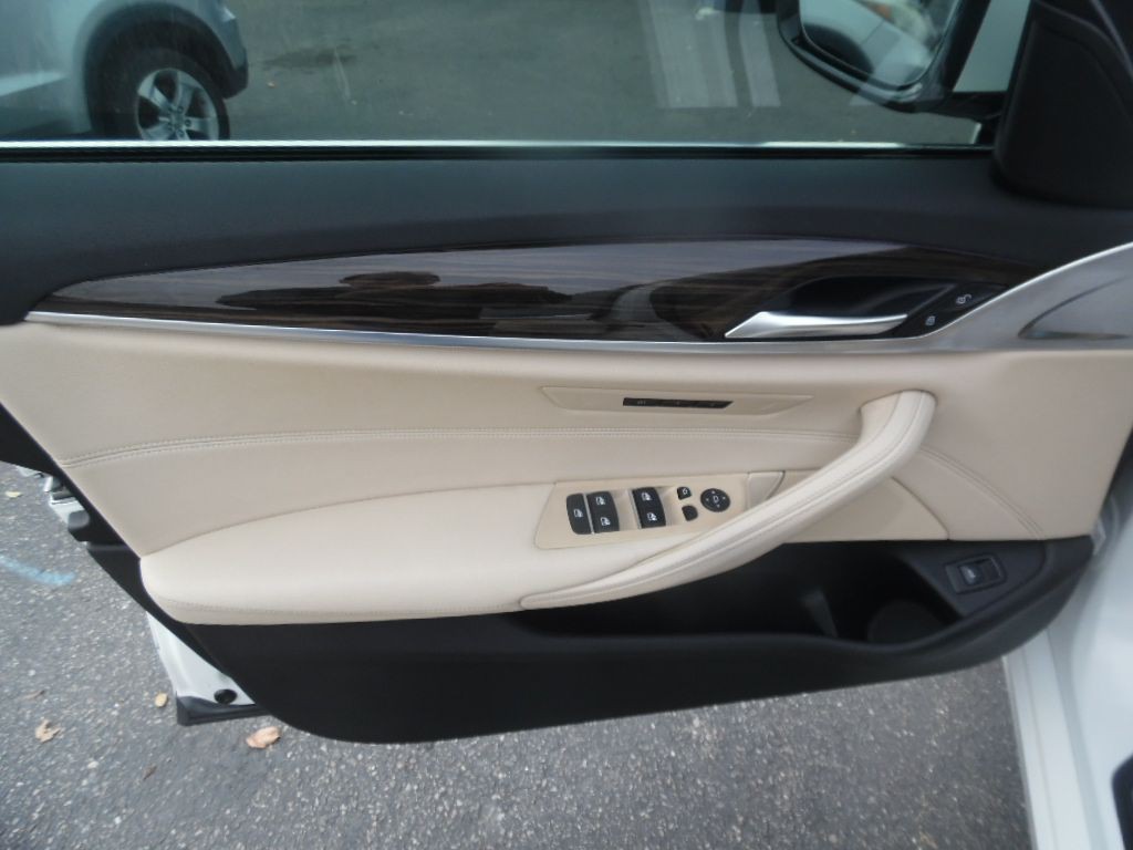 2018 BMW 5 Series Image 8