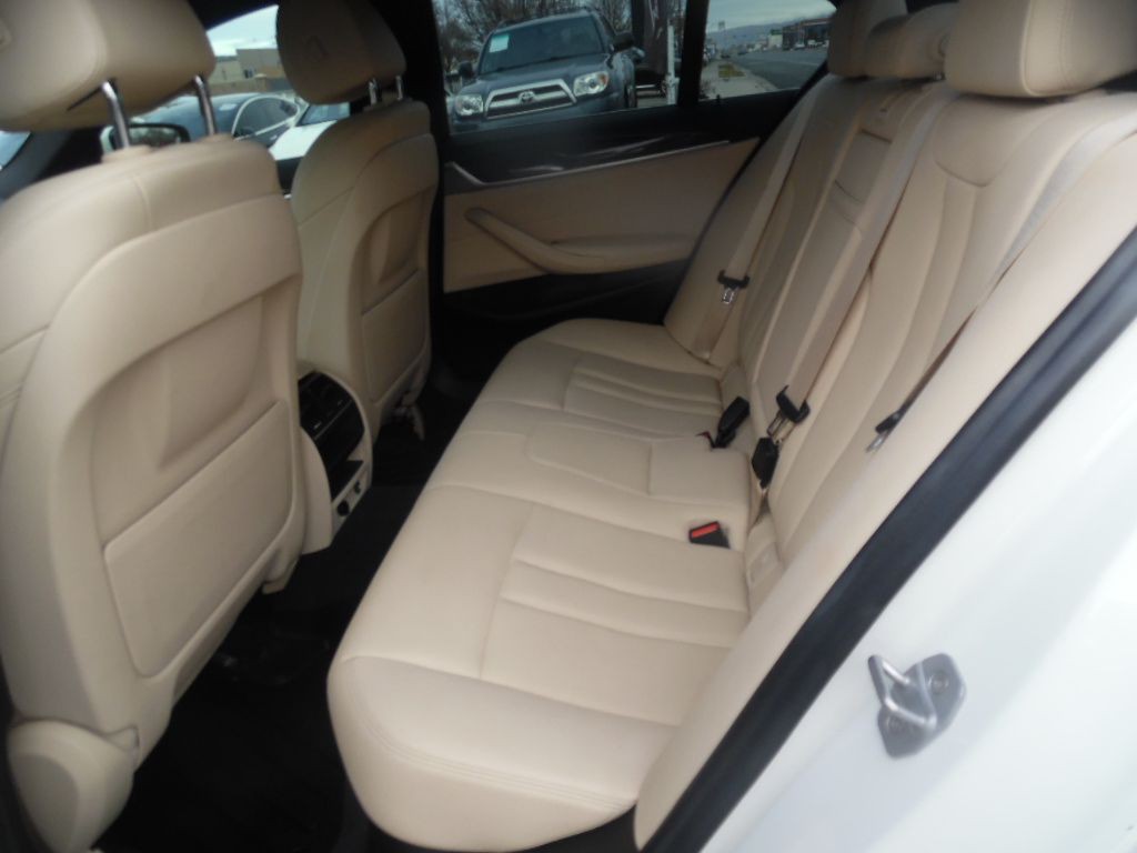2018 BMW 5 Series Image 9