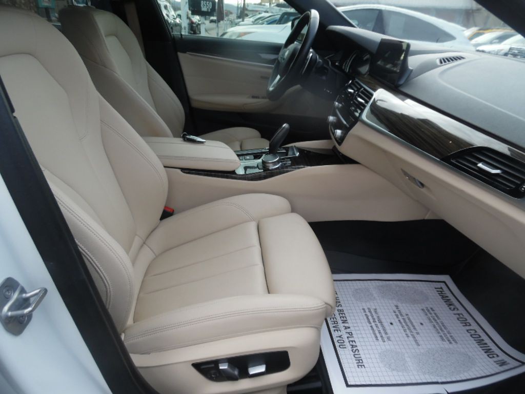 2018 BMW 5 Series Image 12