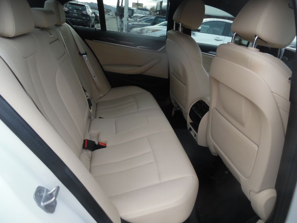 2018 BMW 5 Series Image 14