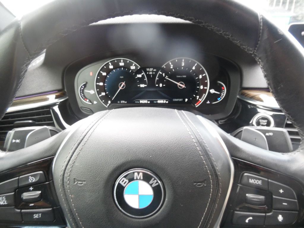 2018 BMW 5 Series Image 17