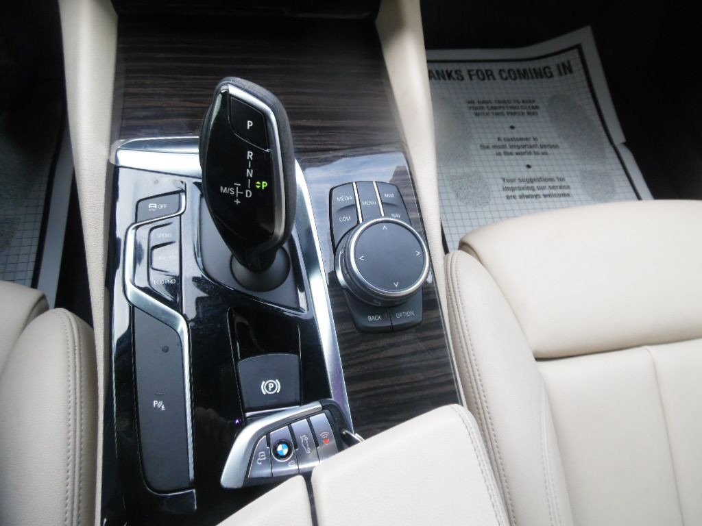 2018 BMW 5 Series Image 18