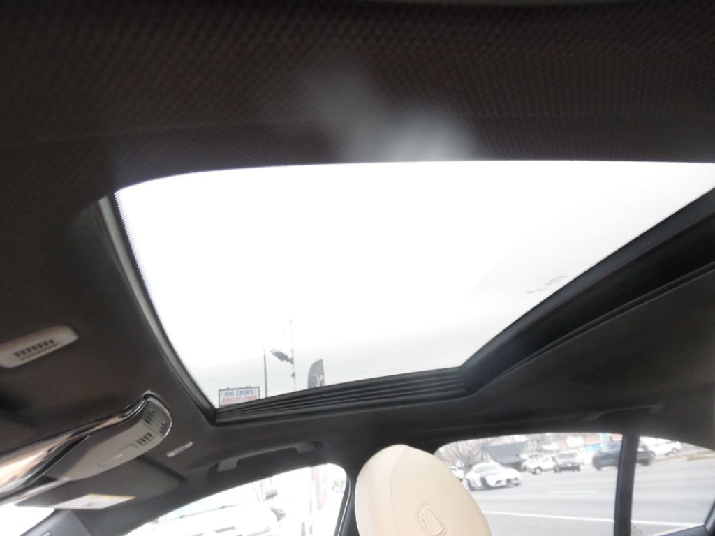 2018 BMW 5 Series Image 19