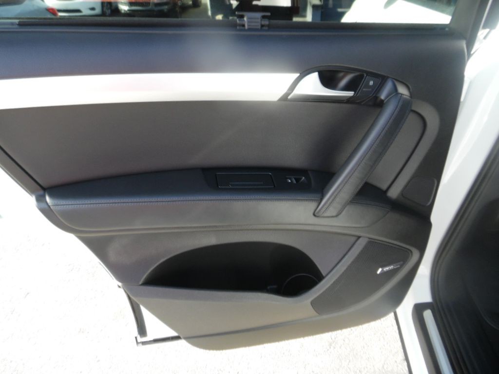 2015 Audi Q7 Image 10