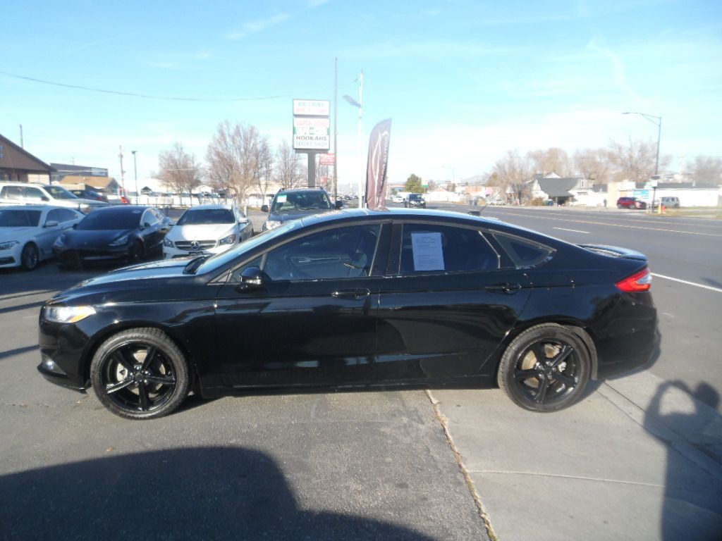 2016 Ford Fusion Image 2