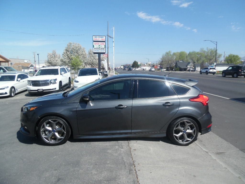 2018 Ford Focus Image 2
