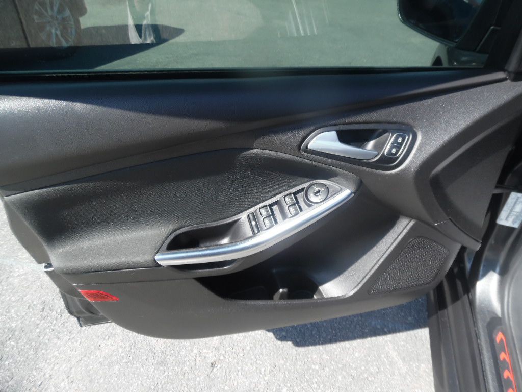 2018 Ford Focus Image 6