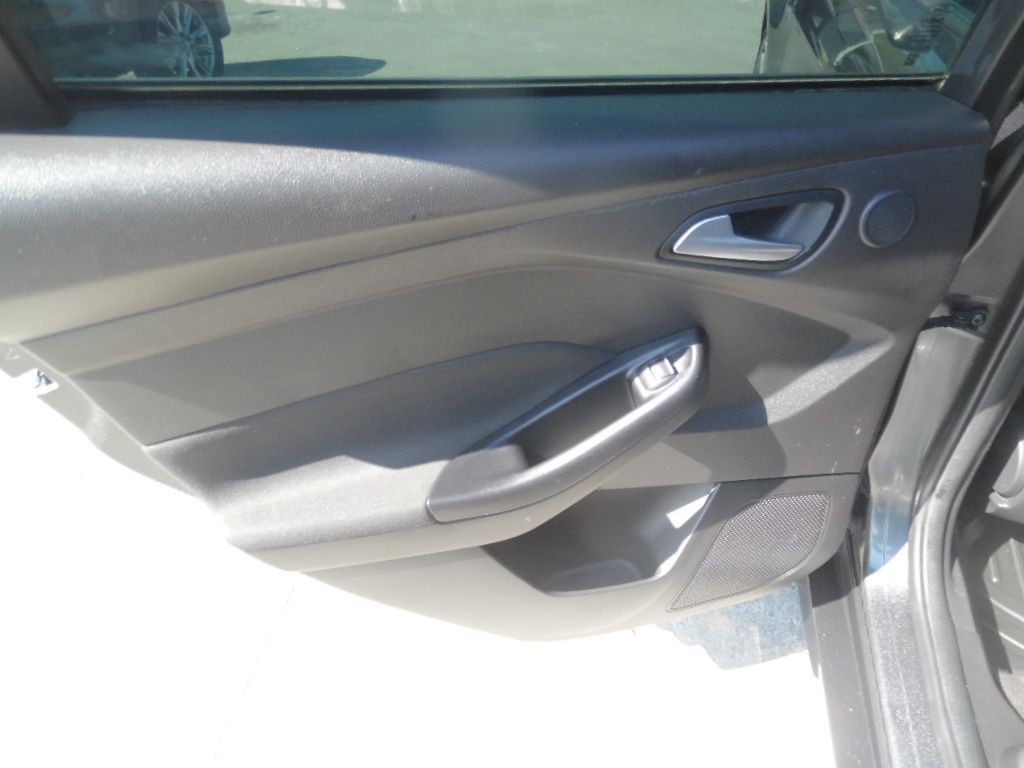 2018 Ford Focus Image 8