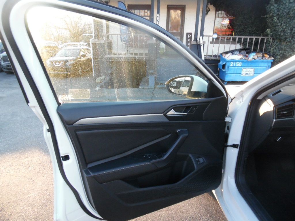 2022 Volkswagen Jetta Image 8