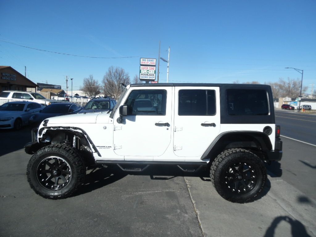 2014 Jeep Wrangler Unlimited Image 2