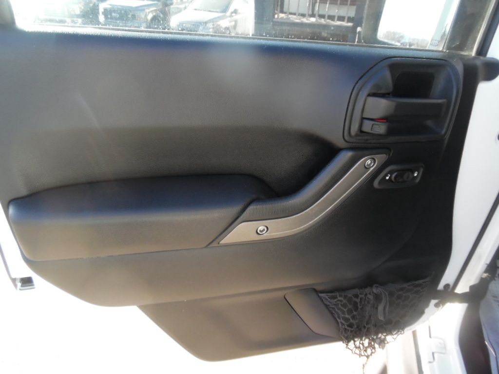 2014 Jeep Wrangler Unlimited Image 8