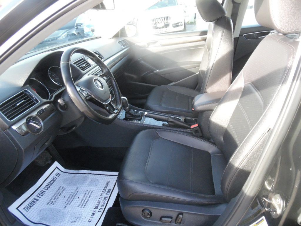 2016 Volkswagen Passat Image 7