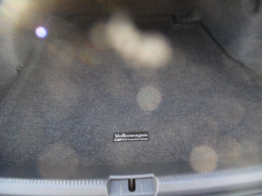 2016 Volkswagen Passat Image 11