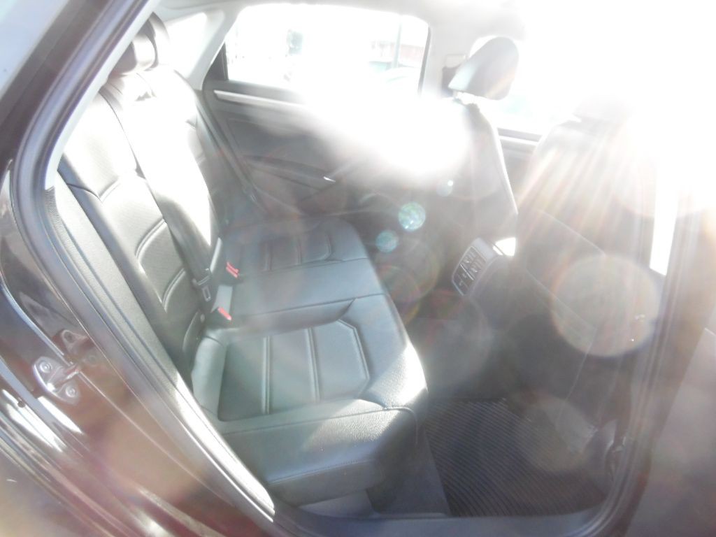 2016 Volkswagen Passat Image 14