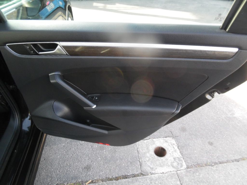 2016 Volkswagen Passat Image 15