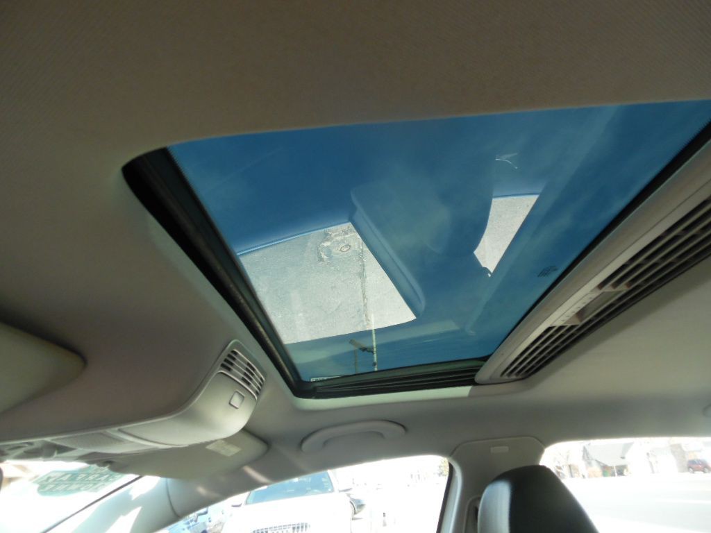 2007 Volkswagen Passat Image 18