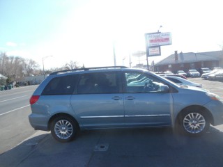 Image for 2008 Toyota Sienna XLE ID: 7135108