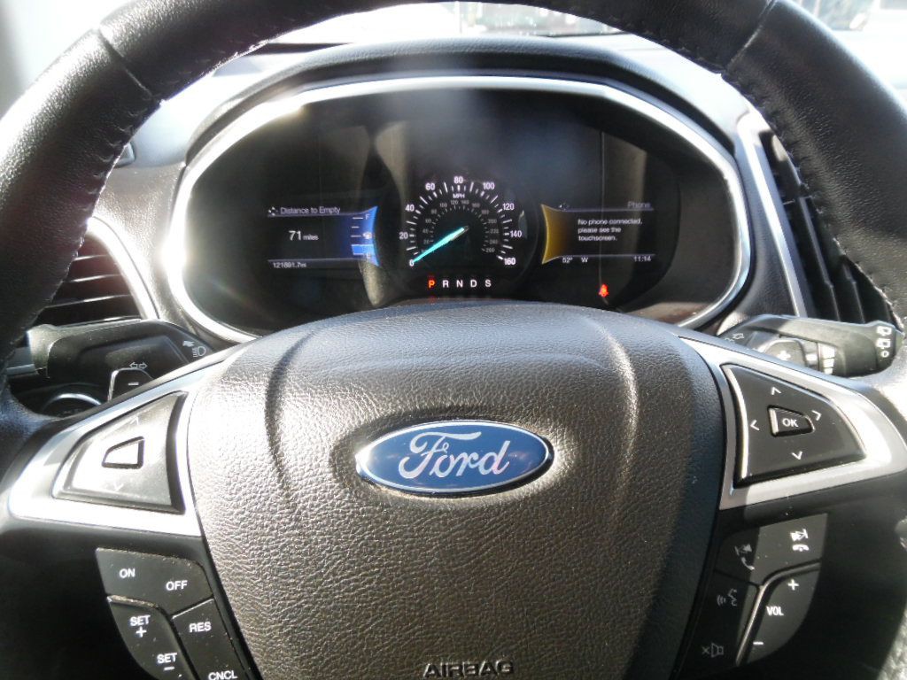 2016 Ford Edge Image 16