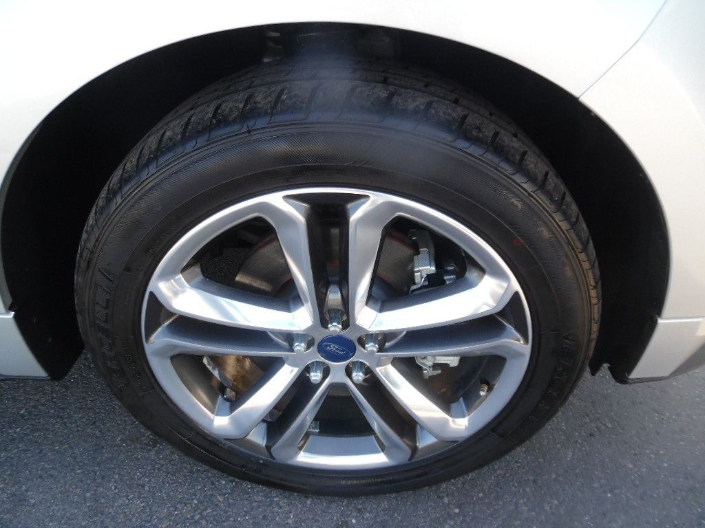 2016 Ford Edge Image 20