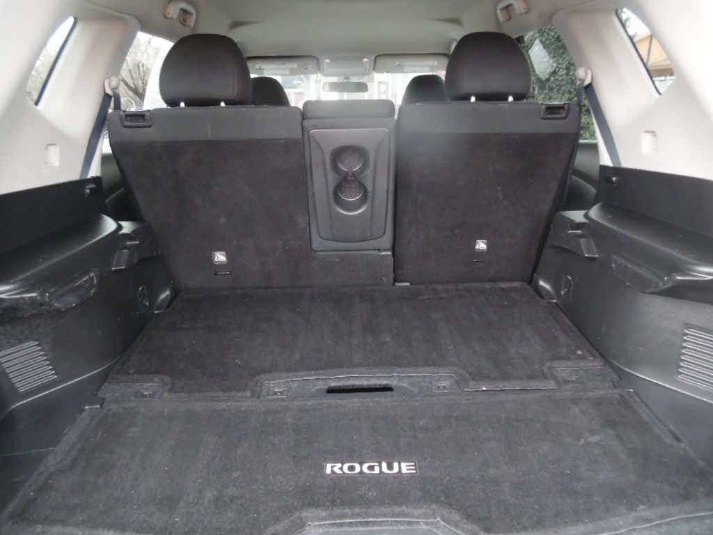 2016 Nissan Rogue Image 11