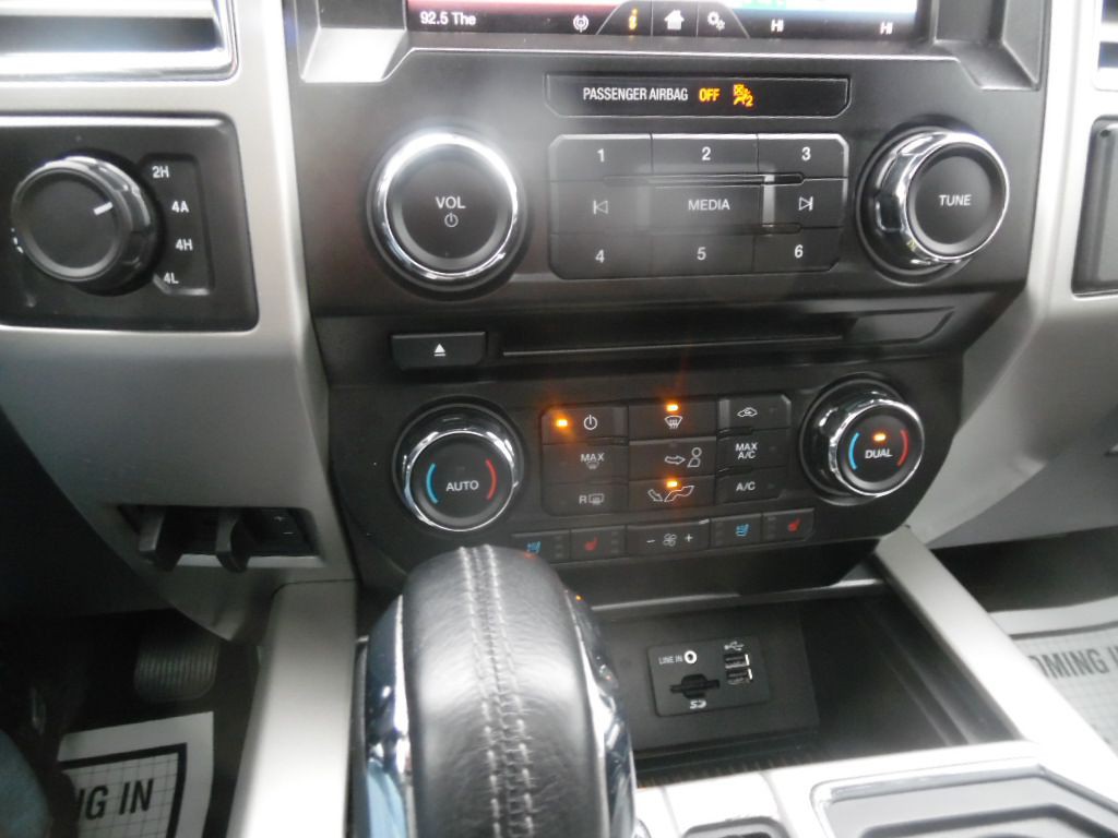 2015 Ford F-150 Image 18