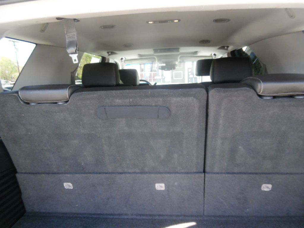 2016 Chevrolet Tahoe Image 11