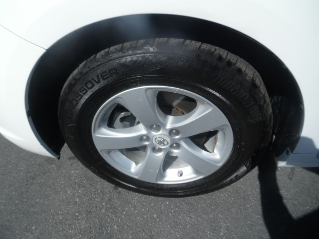 2011 Toyota Sienna Image 16