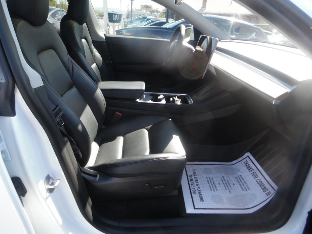 2021 Tesla Model Y Image 12