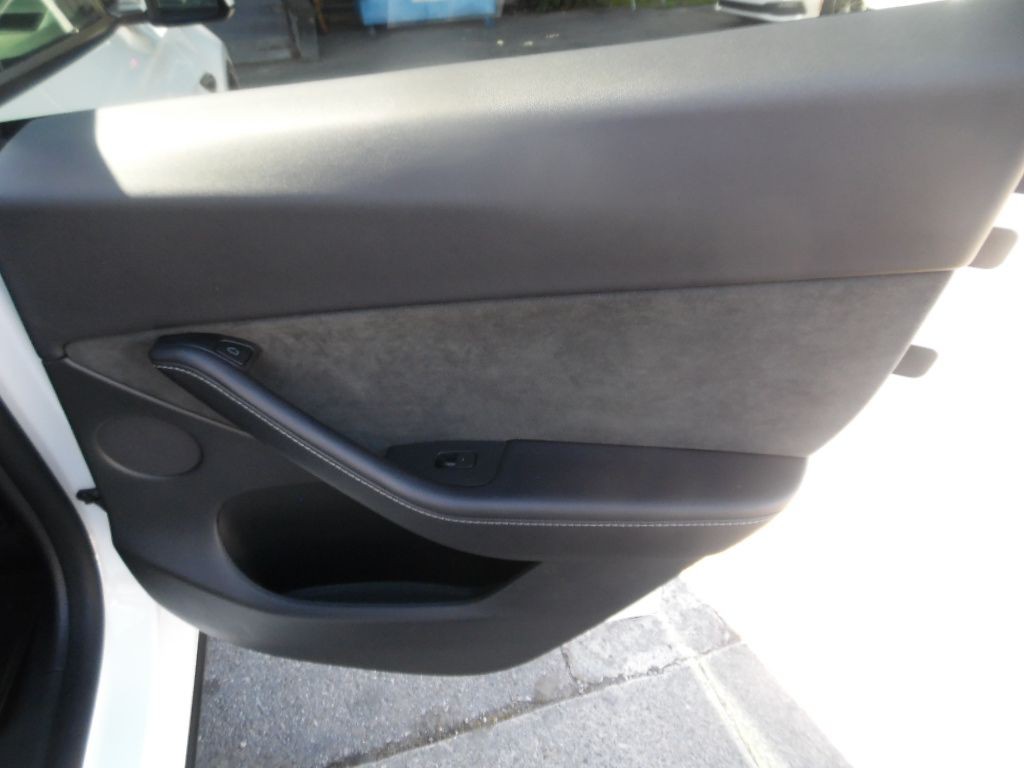 2021 Tesla Model Y Image 15