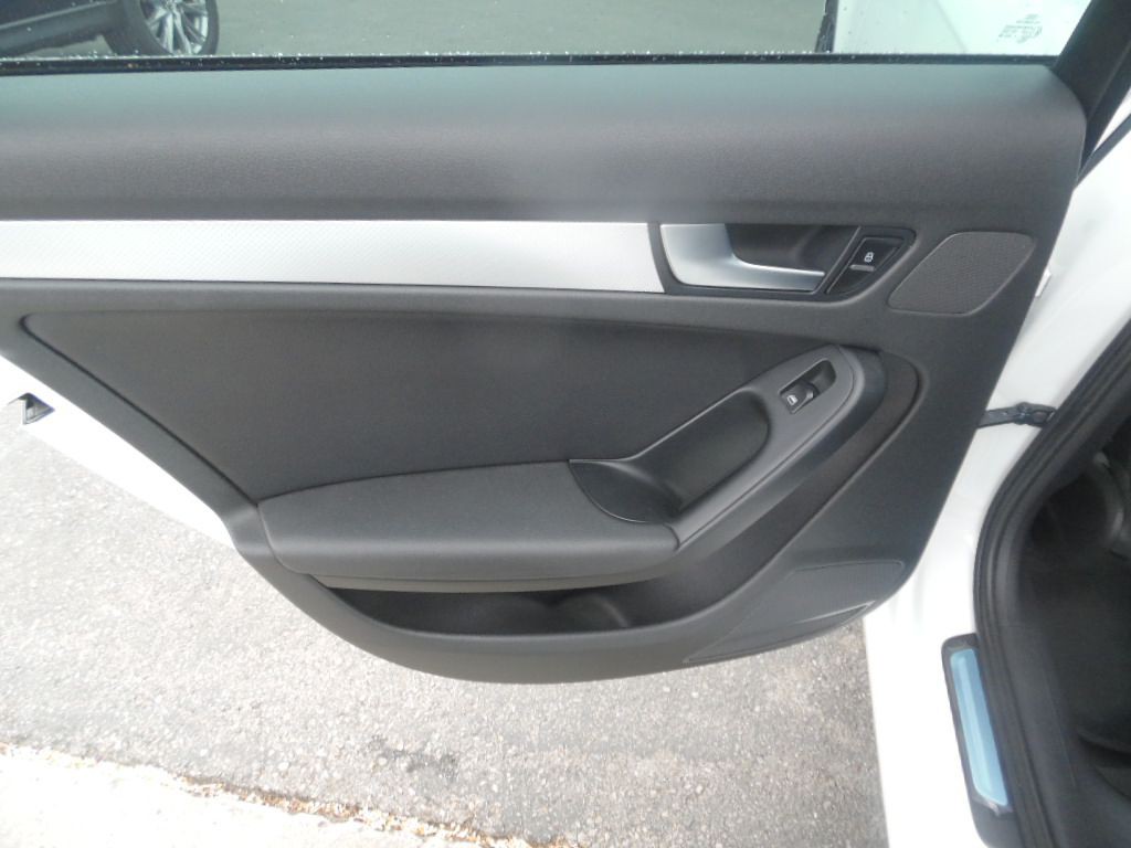 2012 Audi A4 Image 10