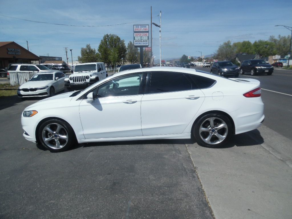 2014 Ford Fusion Image 2