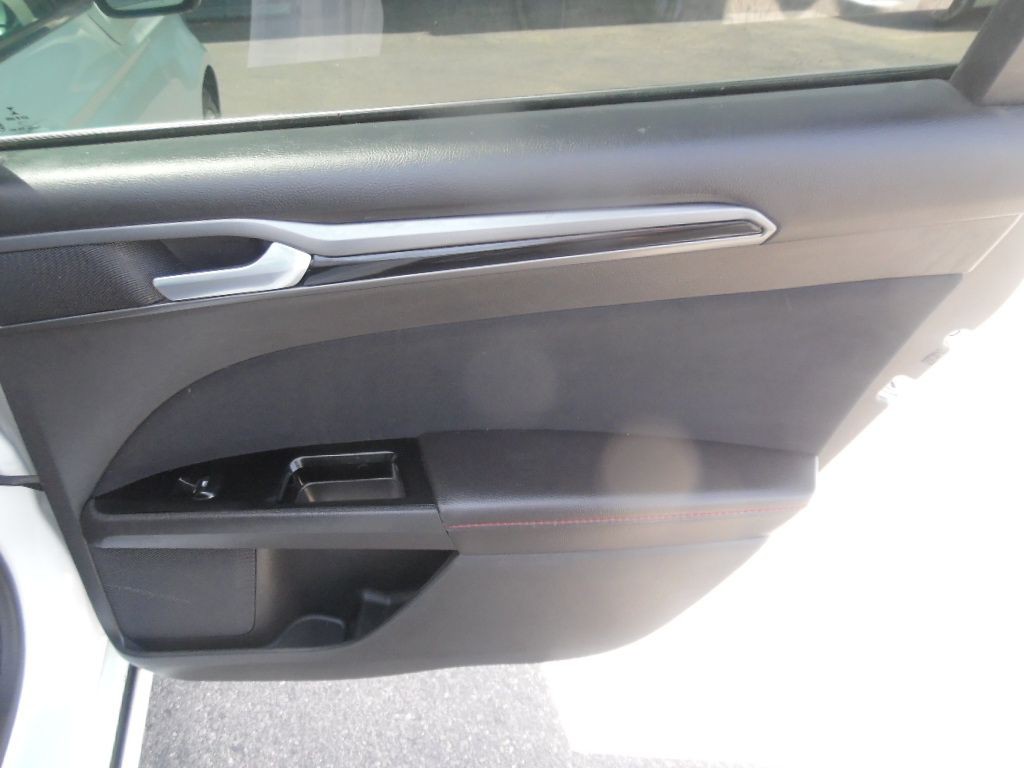 2014 Ford Fusion Image 15