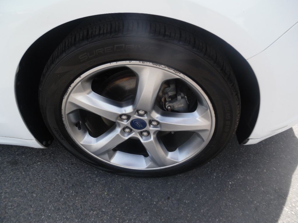 2014 Ford Fusion Image 18