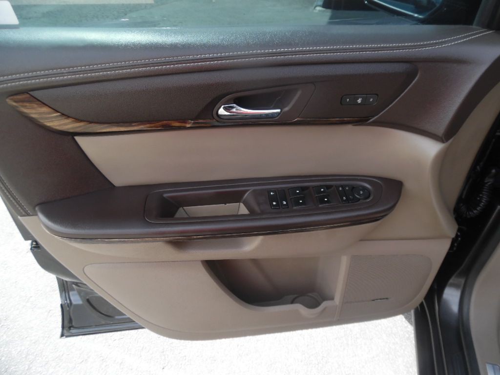 2015 GMC Acadia Image 8