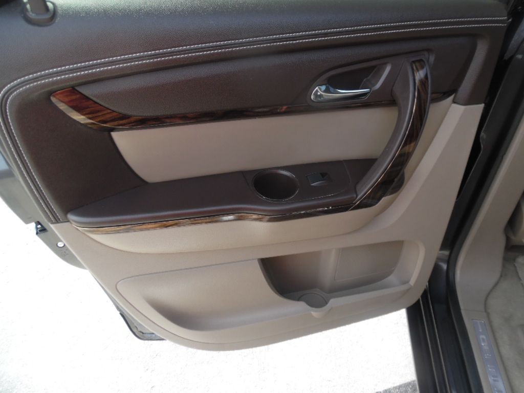 2015 GMC Acadia Image 10