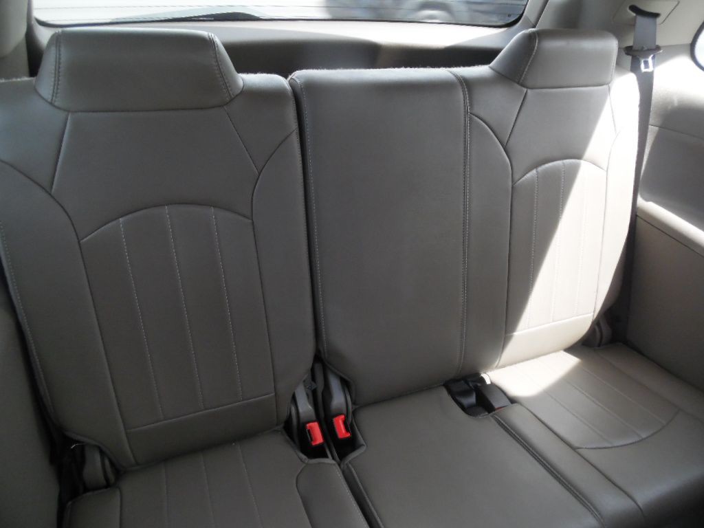 2015 GMC Acadia Image 16