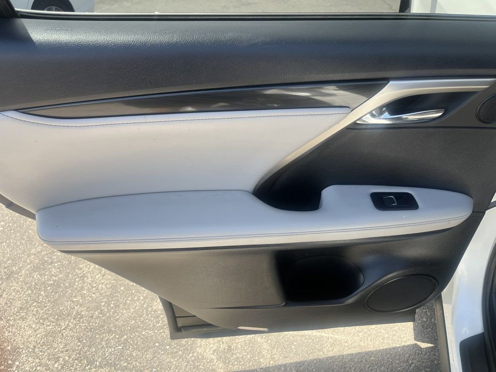 2018 Lexus RX Image 10