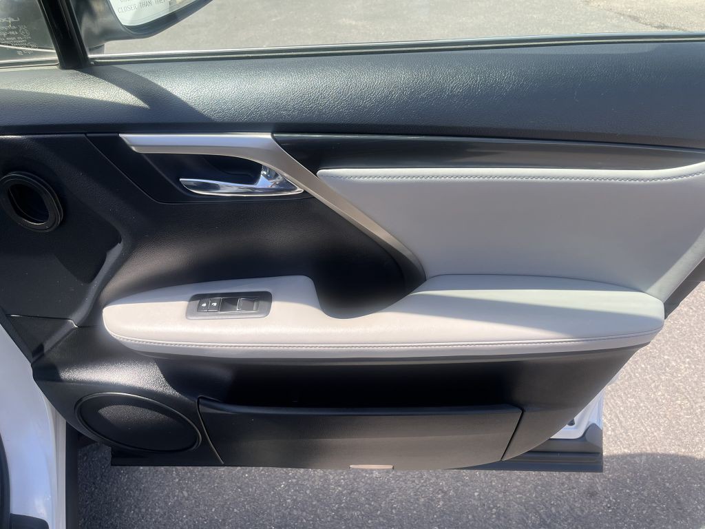 2018 Lexus RX Image 12