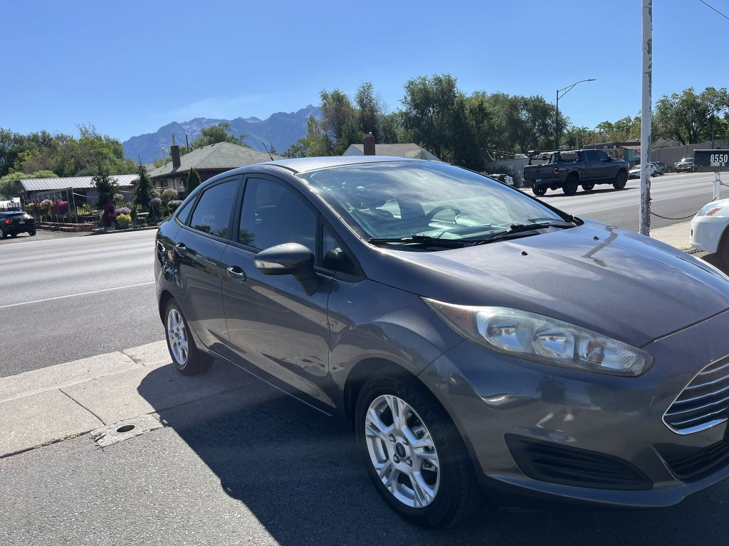 2015 Ford Fiesta Image 4