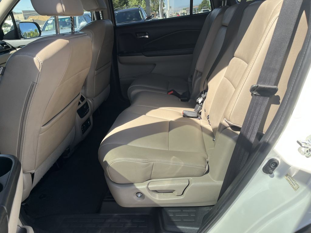 2016 Honda Pilot Image 9