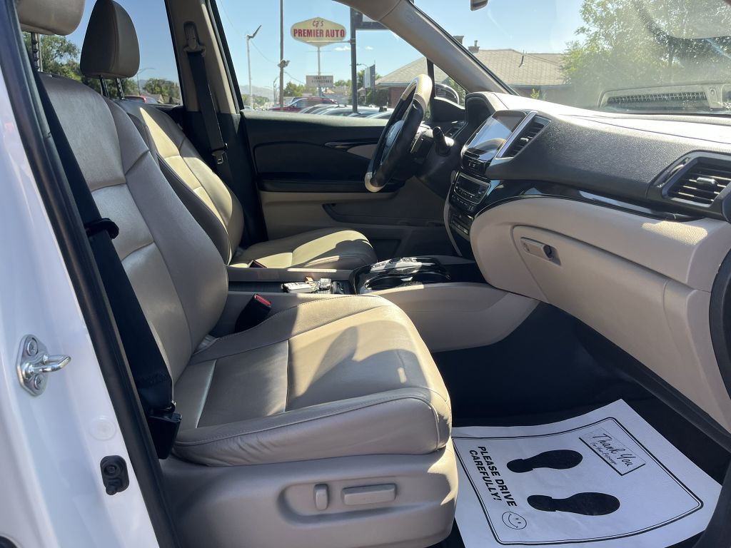 2016 Honda Pilot Image 12