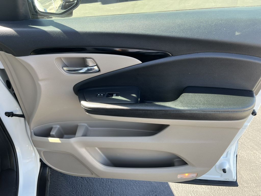 2016 Honda Pilot Image 13
