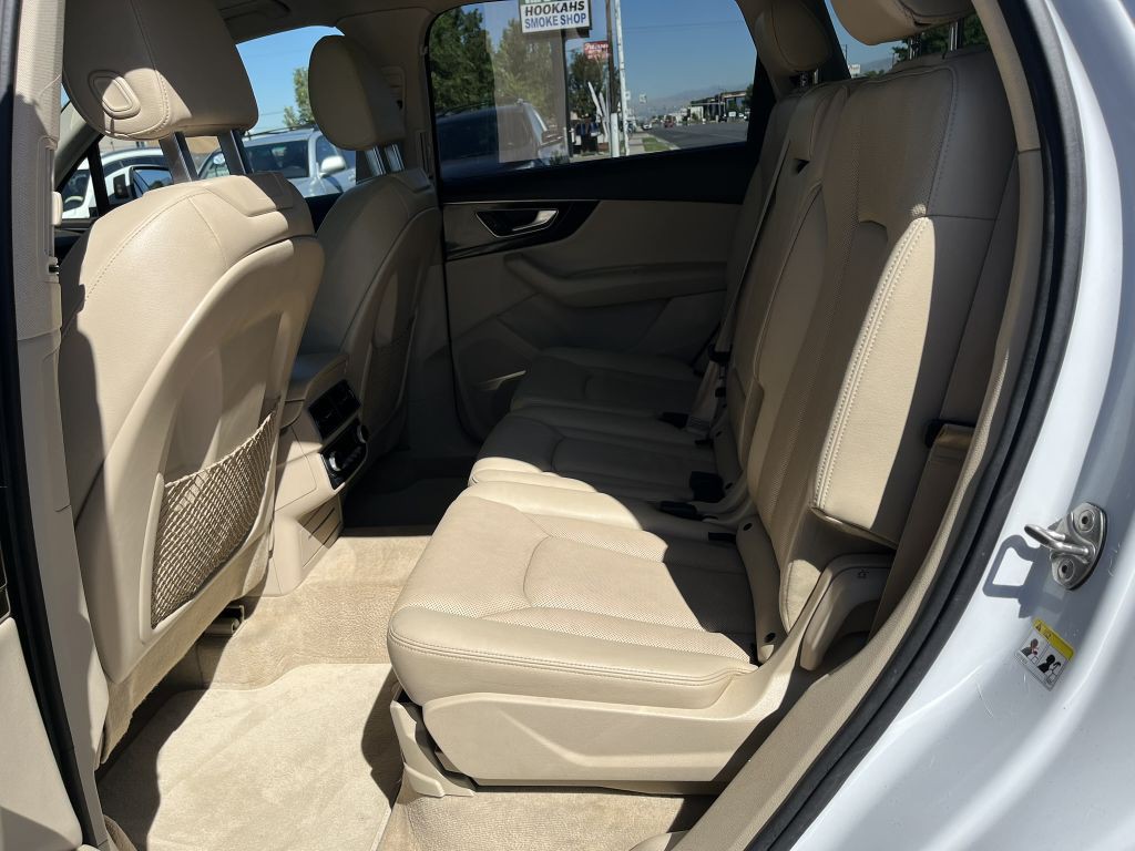 2017 Audi Q7 Image 9
