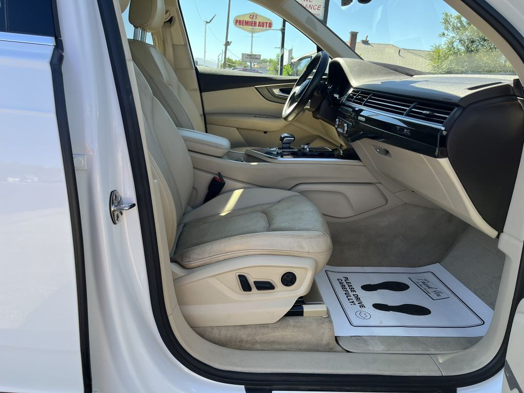 2017 Audi Q7 Image 12