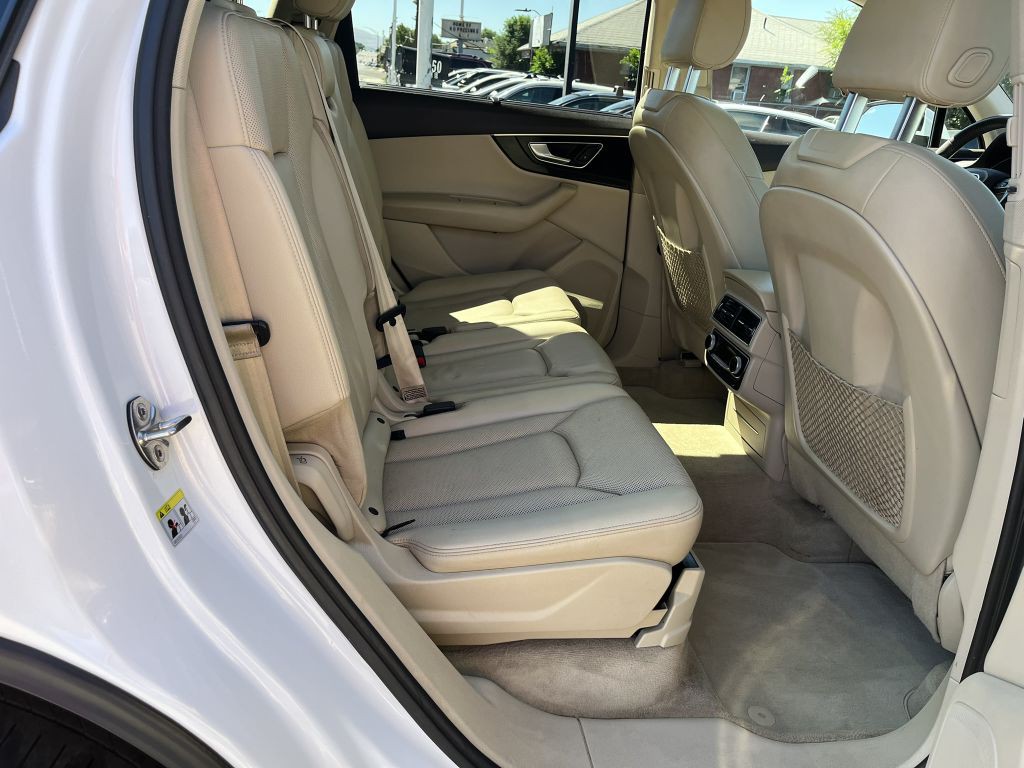 2017 Audi Q7 Image 14