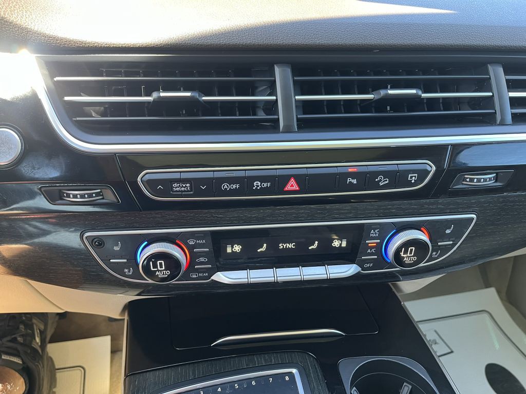 2017 Audi Q7 Image 20