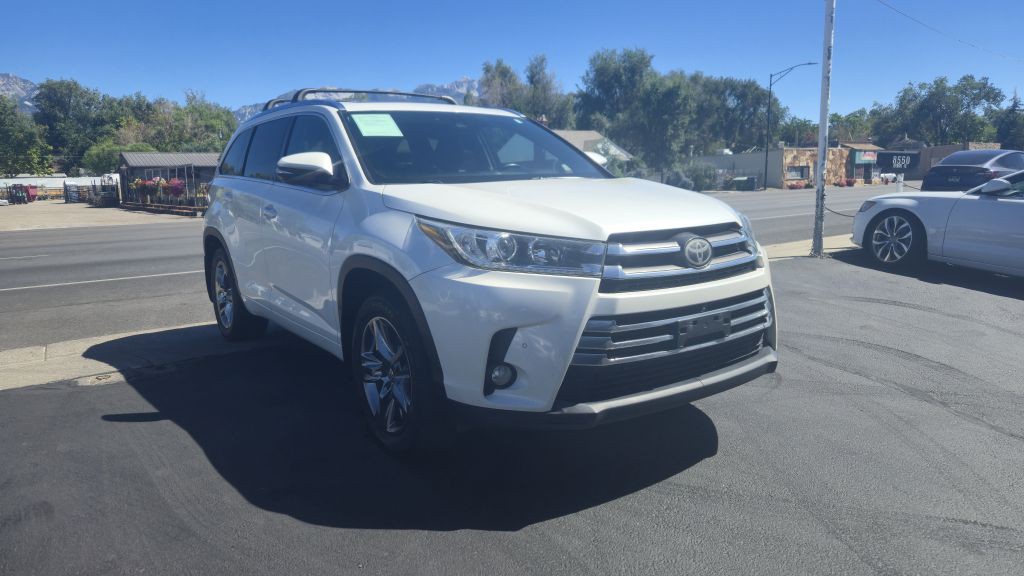 2017 Toyota Highlander Image 4
