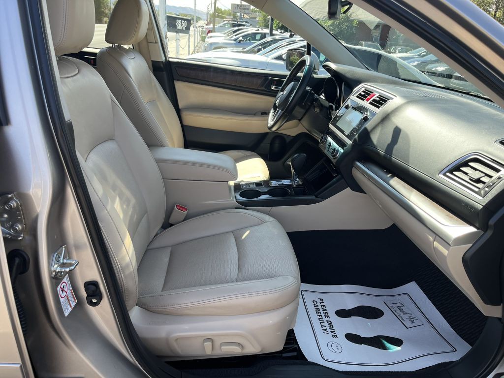2016 Subaru Outback Image 12