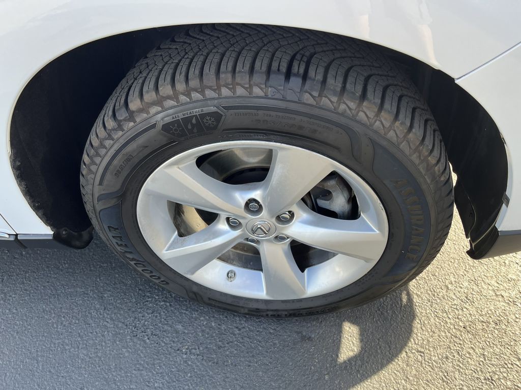 2010 Lexus RX Image 22